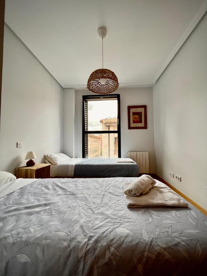 Atuaire Home Cordon 3 Centro Historico Parking Incluido Burgos Exterior photo